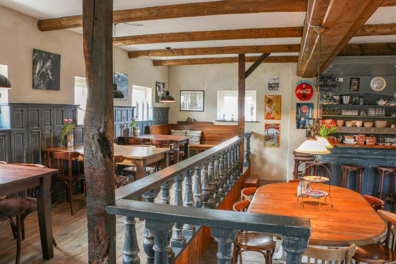 Oostmolenhoeve Couette-café *